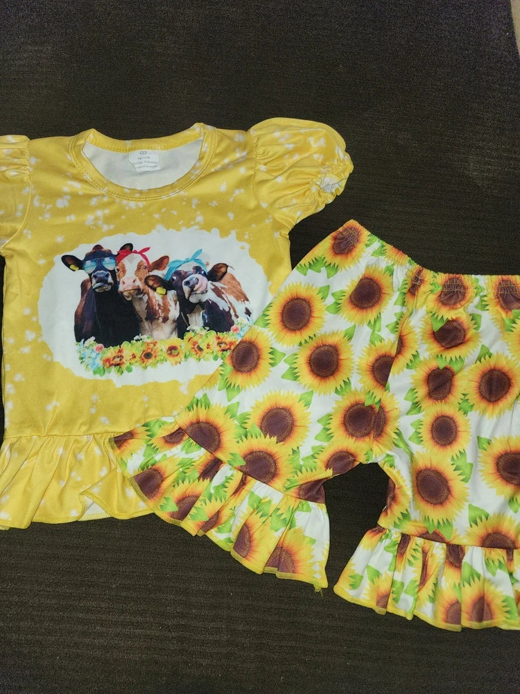 Highland cow Sunflower Outfit Sunflower