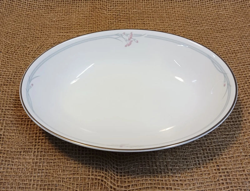Royal Doulton CARNATION Vegentable Bowl; 9"; Brand New Carnation