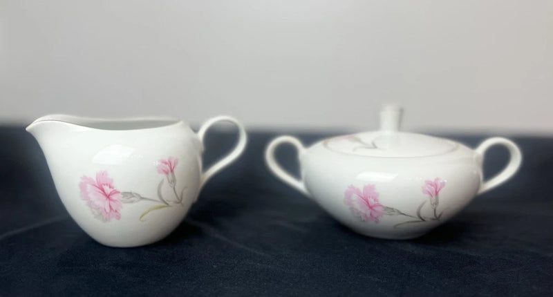 Royal Court Fine China ÒCarnationÓ Gold Trimmed Covered Sugar Bowl And Creamer Carnation