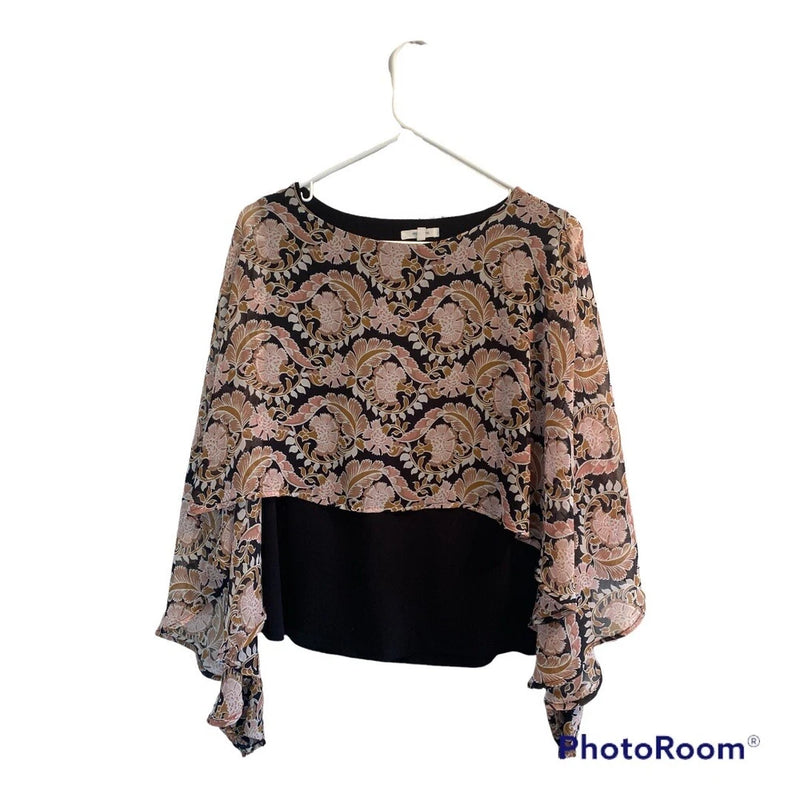 Maurices Elegant Floral Blouse Womens Medium Pink Carnations Black Shell Top Carnation