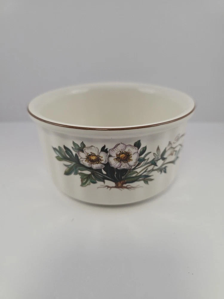 Villeroy & Boch Botanica Ranunculus Glacialis White Flower Round Casserole Baker Ranunculus