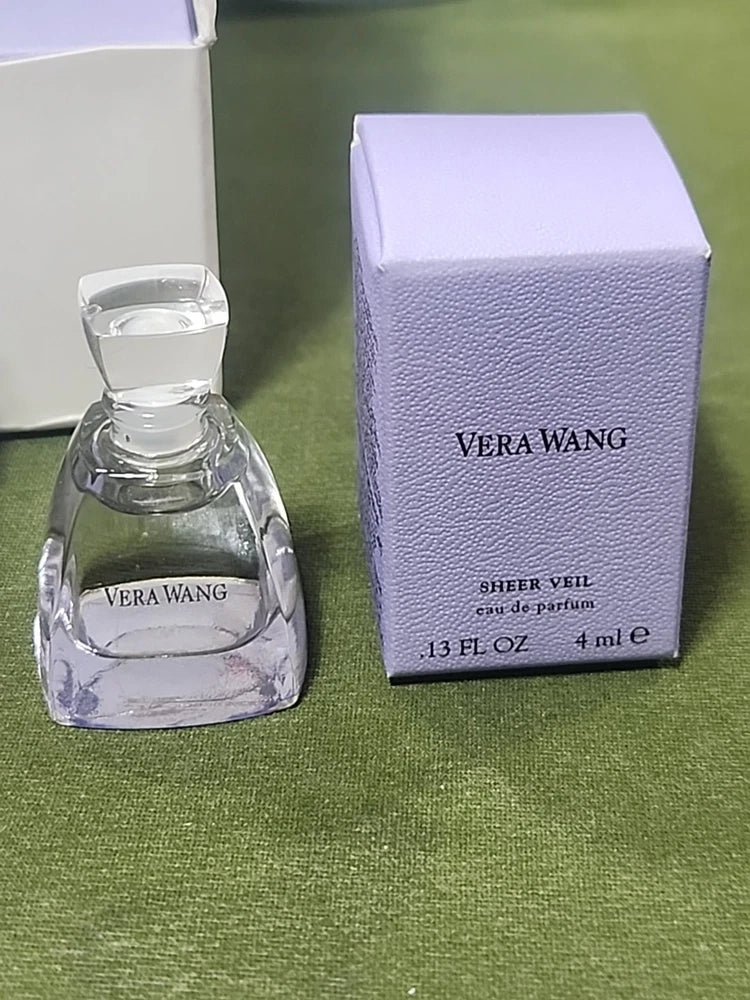 Beautiful Vera Wang- SHEER VEIL- EAU DE PARFUM  MINI.. new!! EDP