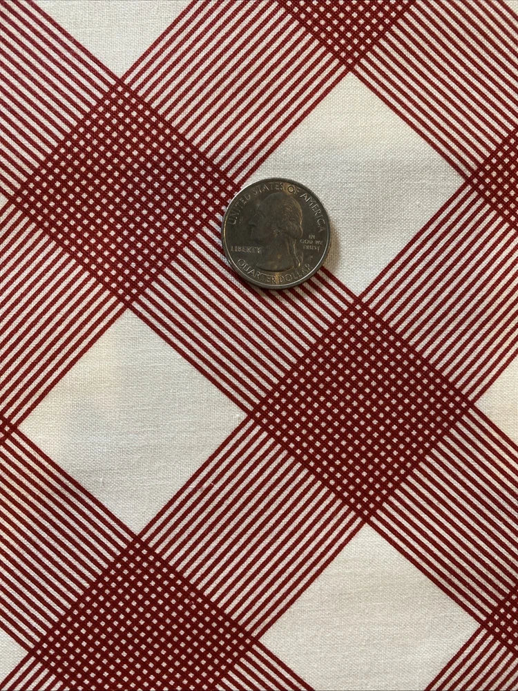 Cotton Quilt Fabric Riley Blake Heirloom Reds 1 Yd Diagonal Plaid Flowering Plants