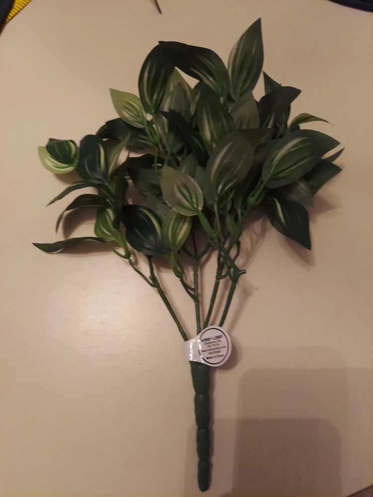 GREENERY FOR VASE OR PLANT DECORATION HOBBY LOBBY ONE BUNCH NEW Green Plant