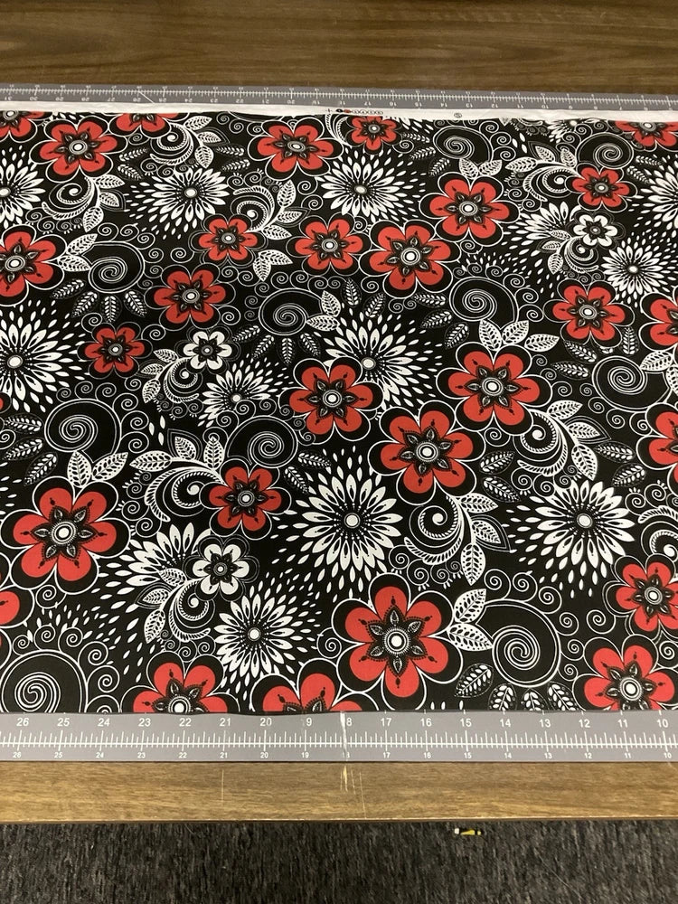 BLACK RED WHITE FLORAL COTTON FABRIC FQ OOP Flowering Plants