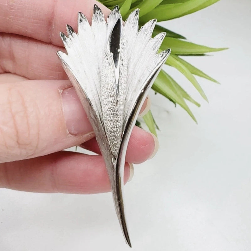 Vintage 40Õs Coro Retro Abstract Lily Flower Silver Tone Brooch Lily
