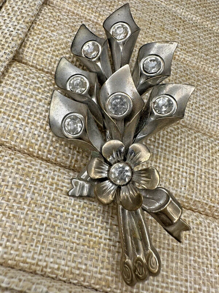 Vintage Silver Tone Brooch Flower Bouquet with Large Rhinestones Lilies Daisy Lily