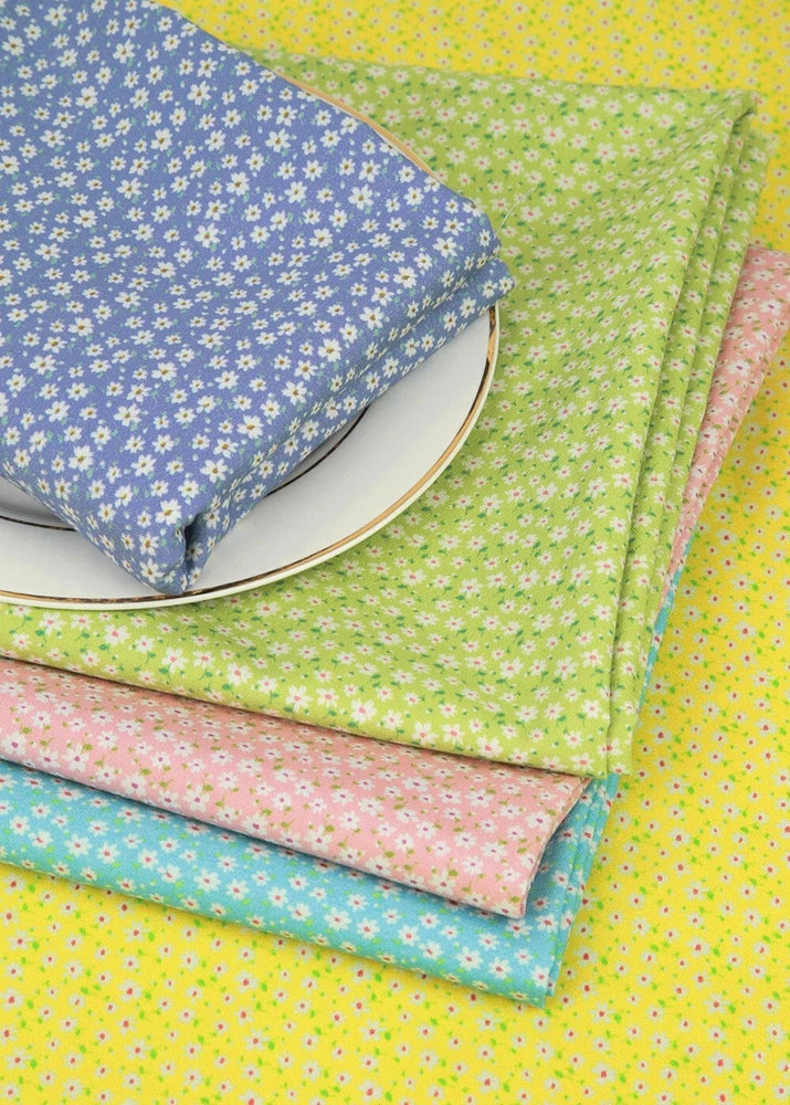 Mini Daisy Flower patterned Fabric made in Korea by the Half Yard Daisies