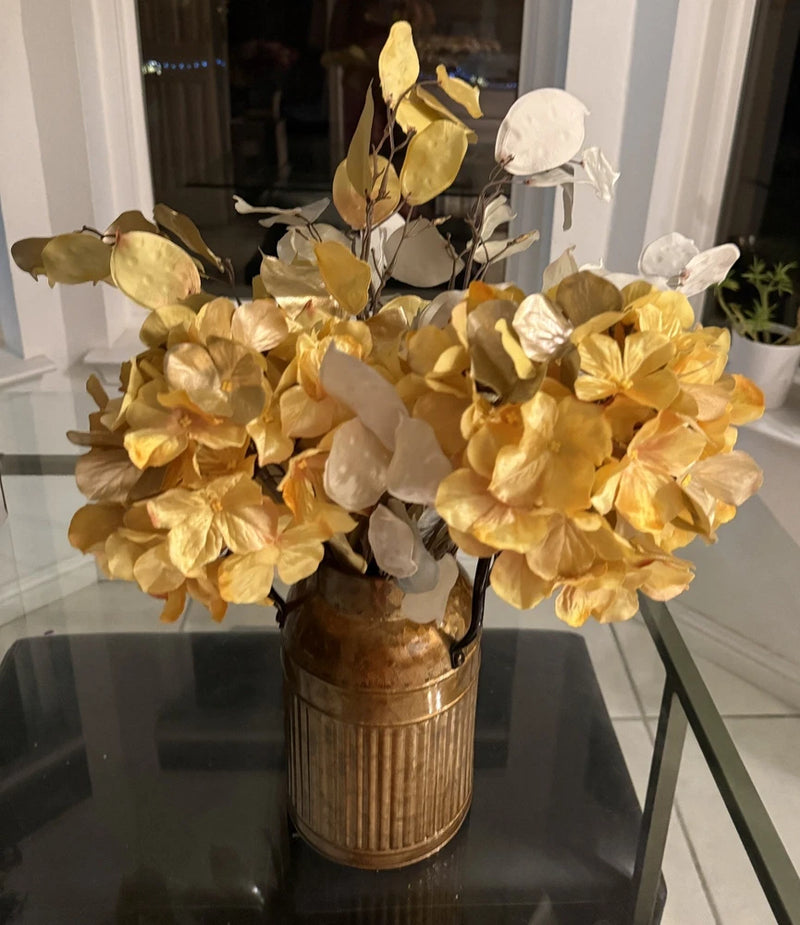 decorative flower bundle (vase sold separately) Hydrangea