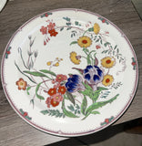 Wedgwood Etruria Ranunculus Floral Pattern 9 1/8 inch Luncheon Plate Ranunculus