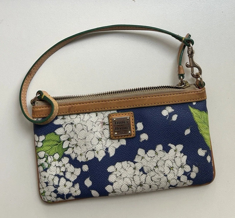 Dooney & Bourke Mini Bag Floral Hydrangea  Clutch Wristlet Convertible Hydrangea