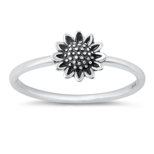 Oxidized sunflower knuckle ring in 925 sterling silver with dark petal detailing