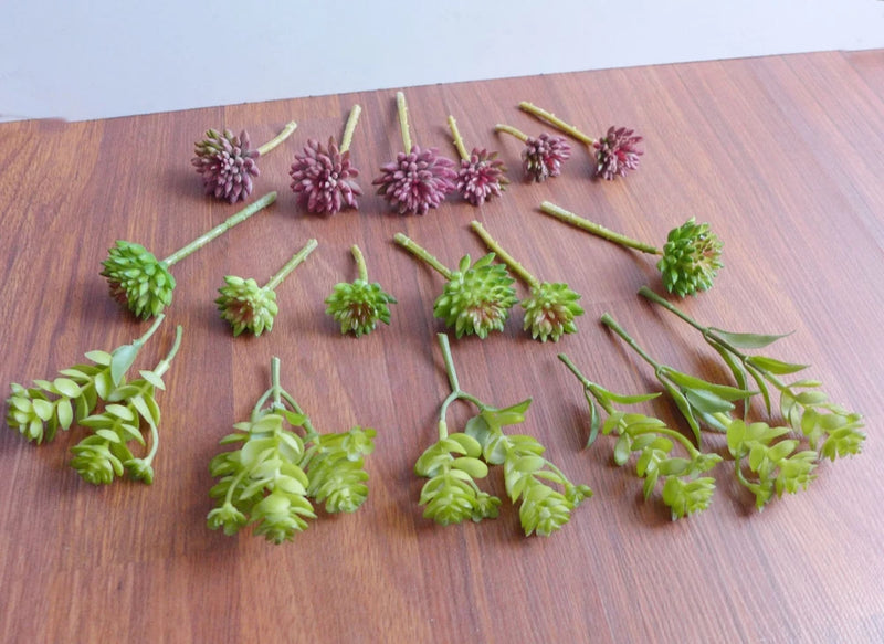 19-piece set of artificial miniature succulents, green and purple for garden decor
