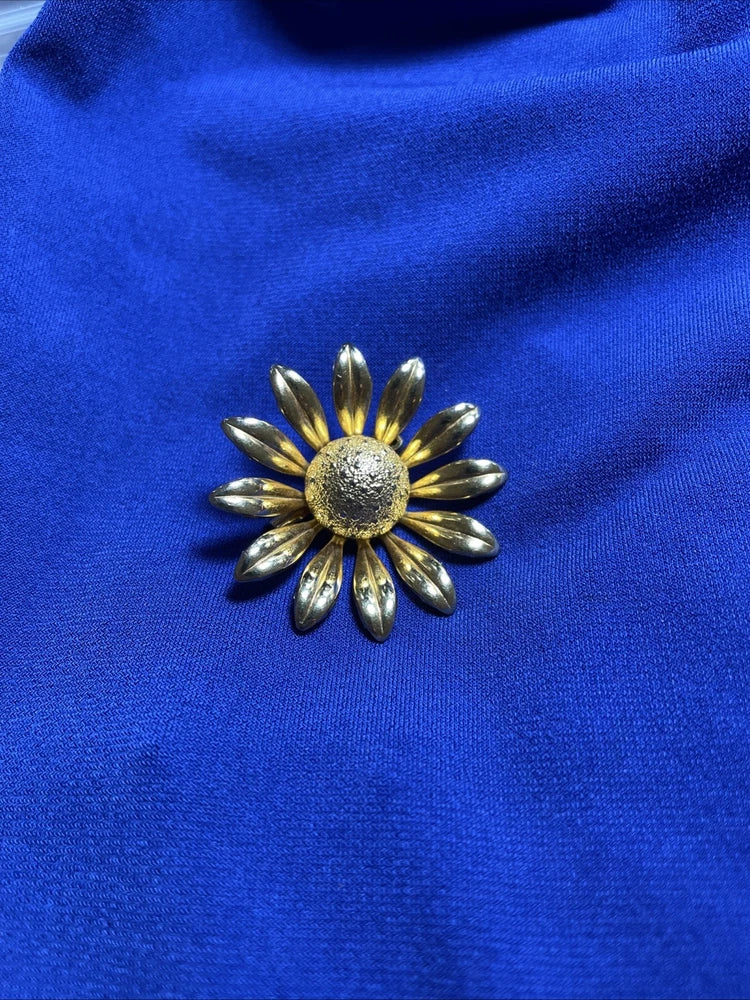 Vintage Golden Brushed Gold Tone Sunflower Brooch Sunflower