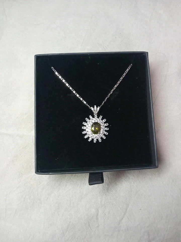 Timematrix White Gold Plated Sunflower Pendant Necklace W/ Deep Peridot Cz Gemst Sunflower