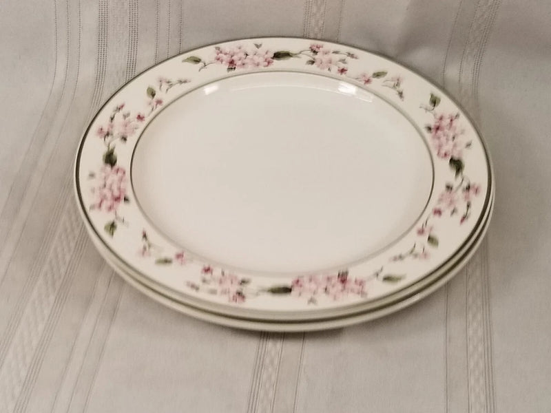 2 Martha Stewart Everyday HYDRANGEA 11" Dinner Plate Purple Flower Green Trim Hydrangea