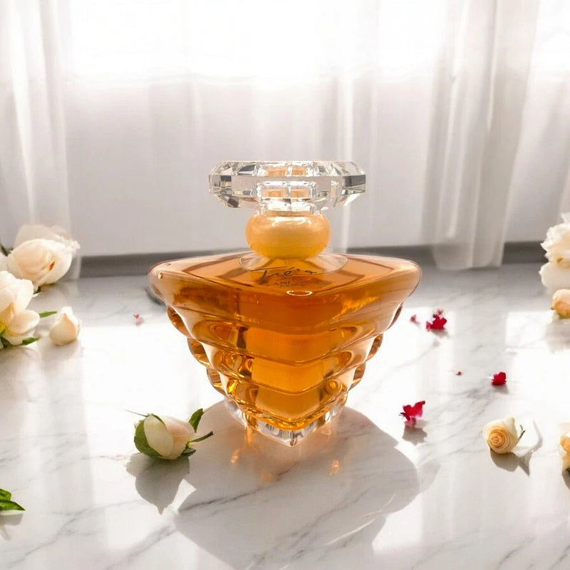 Lanc™me TrŽsor Eau Toilette 100ml/3.4.oz. Bottle (2012 batch)__Feminine & clean. EDT