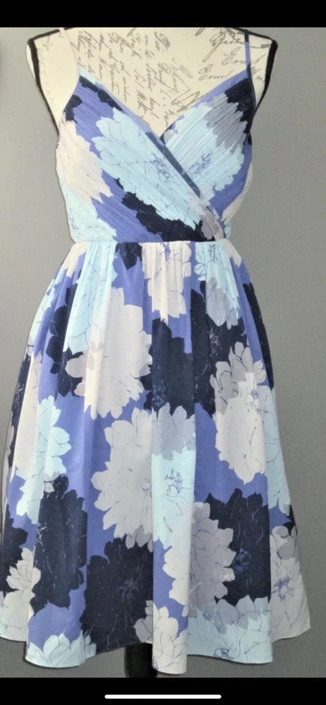 NWT Banana Republic Hydrangea Floral Fit Flare Crossover Strap dress NWT ! Hydrangea