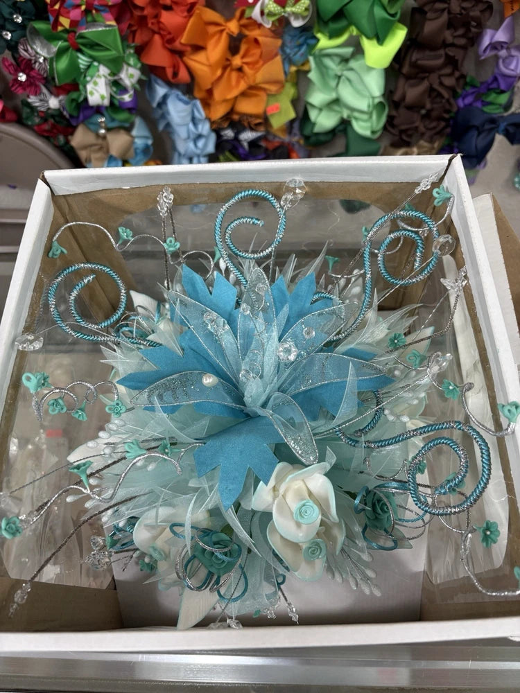 Quincea–era BOUQUET/ Ramo De Novia O De Quincea–era BLUE/AZUL Bouquet