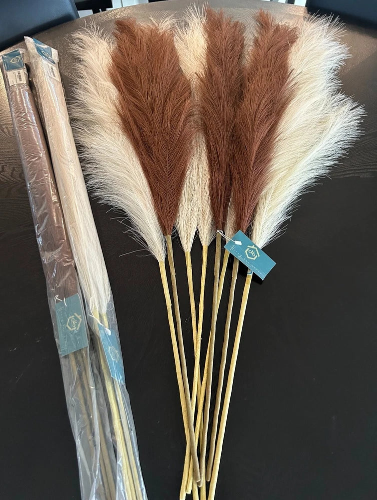FAUX PAMPAS GRASS! Pack of 3 PCS total length 42 inches, beige color. Pampas Grass
