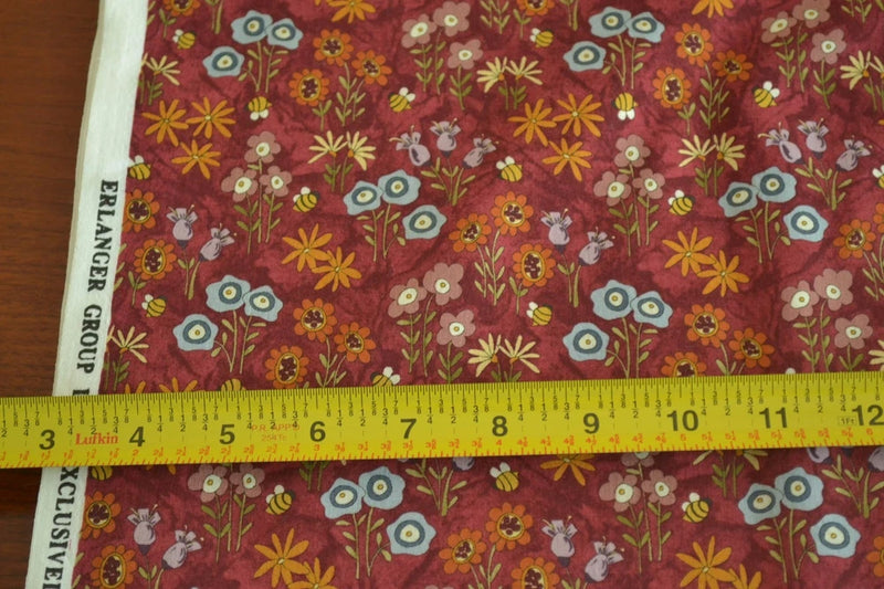 By 1/2 Yd, Colorful Floral on Marbled Red Quilt Cotton, Jo-Ann/Erlanger, C2260 Flowering Plants