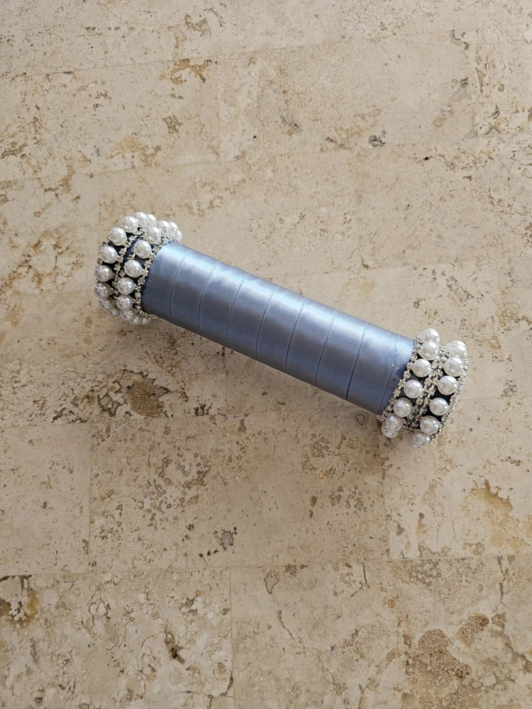 Bouquet  Holder-Dusty Blue Bouquet