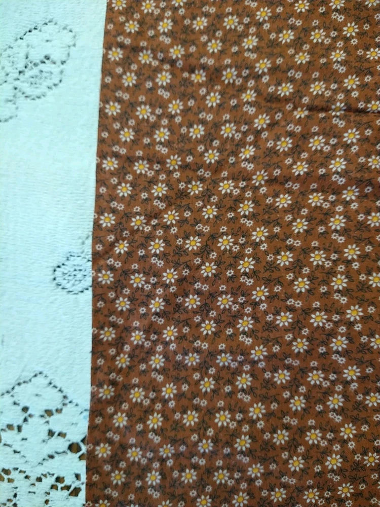 REMNANT Vintage Cotton Fabric Brown Calico Daisies Floral 16"x21" Flowering Plants