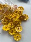 LEGO- NEW- #6901-YELLOW-FLOWER ROUND/16 PETALS/SUNFLOWER-30 PIECES Sunflower