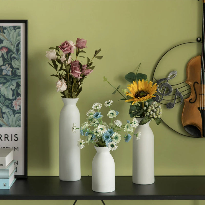 Uniquewise White Ceramic Table Vase For Pampas Grass, Fresh Flowers, and Stems Pampas Grass