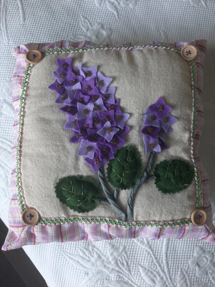 VTG Lillian Vernon Purple Hydrangea BEADED Preppy Pink PLAID Accent PILLOW NWOT Hydrangea