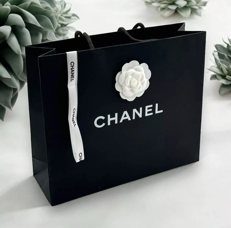 New Chanel Classic Luxury Med Shopping Gift Bag  12.75Ó x 11Ó x 4Ó  Ribbon+ Rose Roses