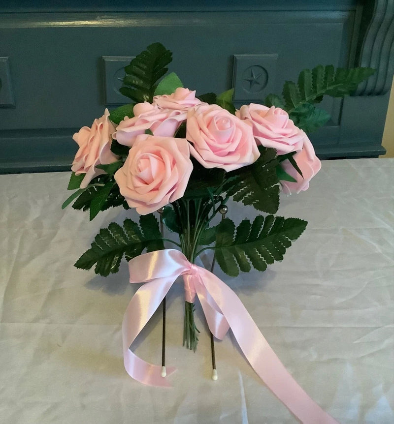 10 stem rose and greenery bridal bouquetÉyou choose color Bouquet