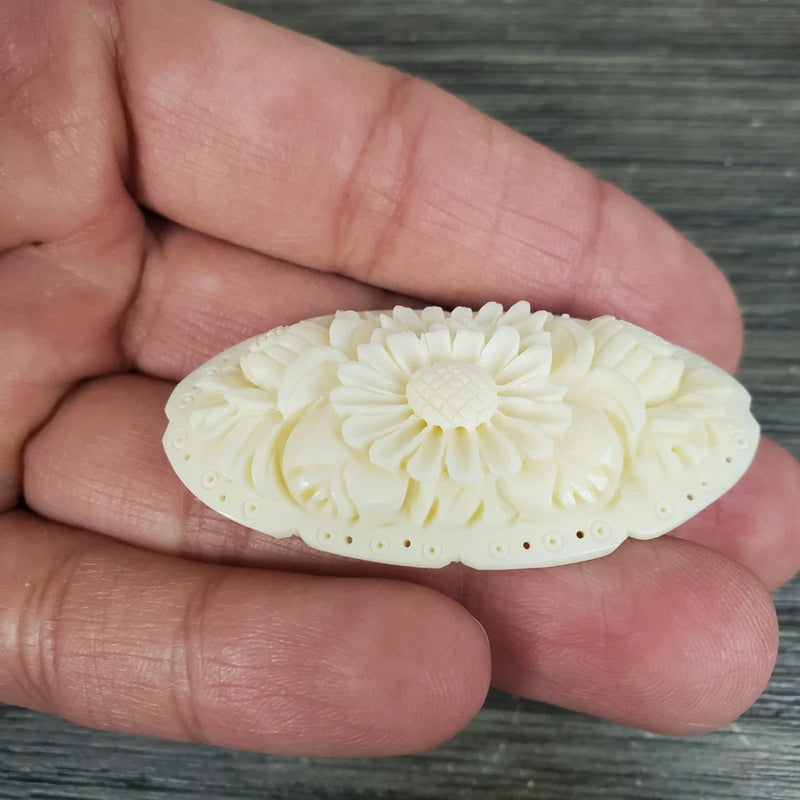 Vintage Carved Brooch Daisy Flower Oval Intricate Ivory Color 2" Daisies