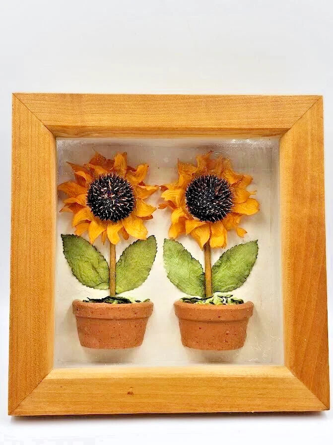 Vintage 3D Sunflower in a Pot Framed Picture 3-D Art Wood Framed Wall DŽcor Sunflower