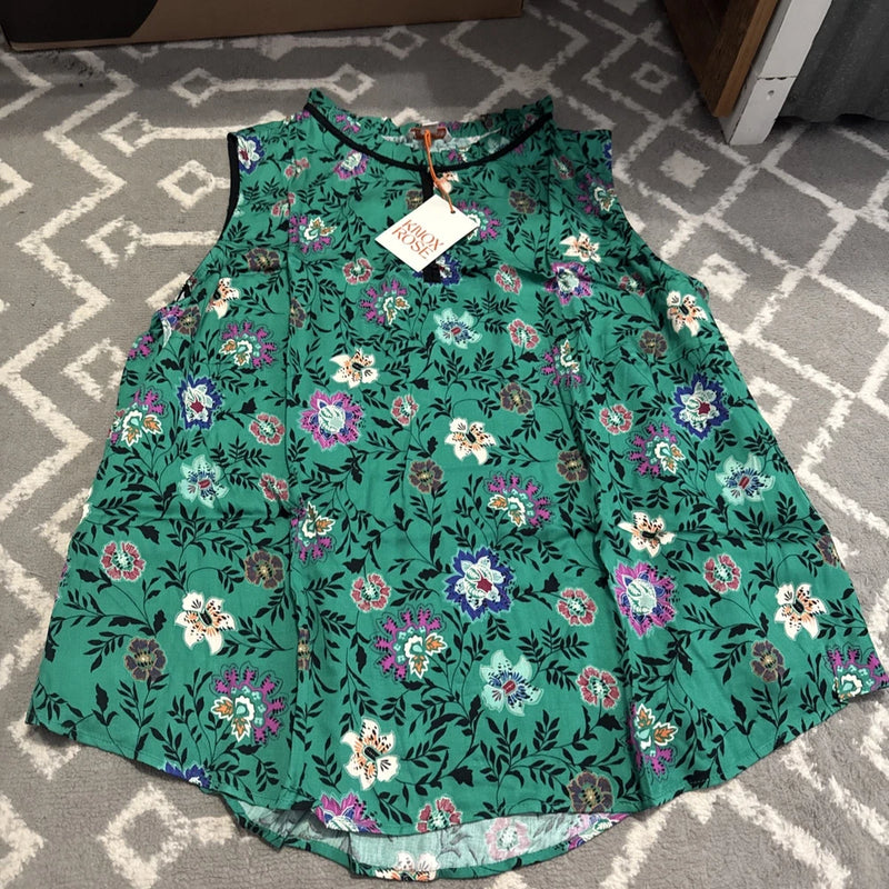 Green sleeveless floral tank top with button-front neckline