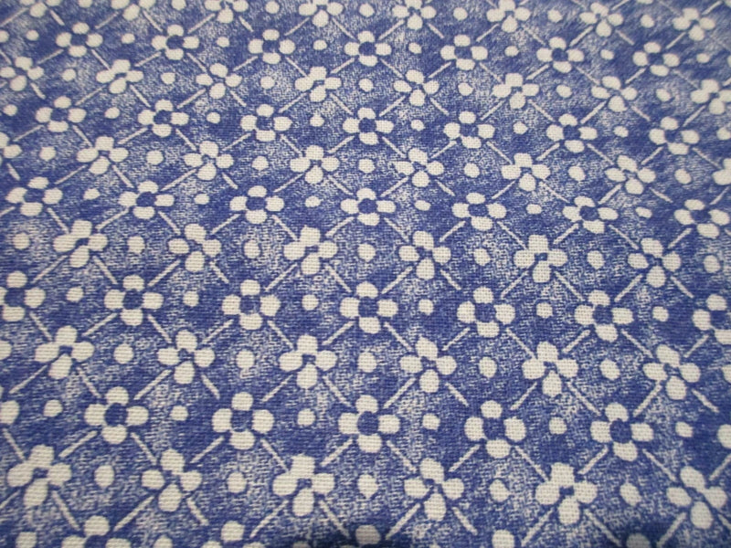 Diamond Floral Blue Cotton Fabric - Keepsake Calico  BTY - OEKO-TEX Flowering Plants