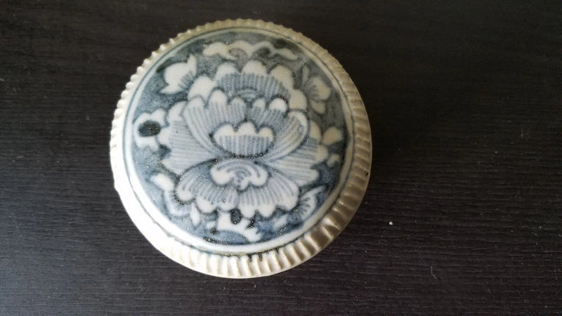Antique Chinese powder box lid with blue peony floral design and gold-tone rim