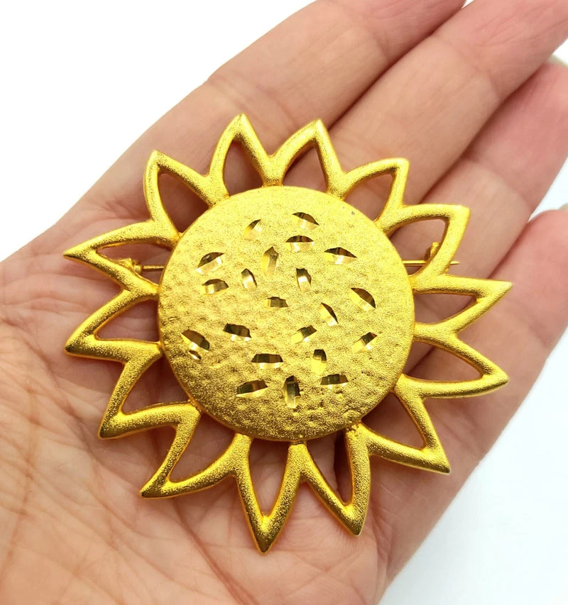 Vintage Sunflower Daisy Flower Brushed Gold Oversized Pin Brooch Made in the USA Sunflower
