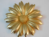 Vintage Huge Gold tone Sunflower Daisy 3-D Petal Flower Brooch Pin 8k 38 Sunflower