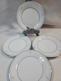 6 Royal Doulton Carnation H5084 Bread & Butter Plates 6 5/8 inches Made England Carnation