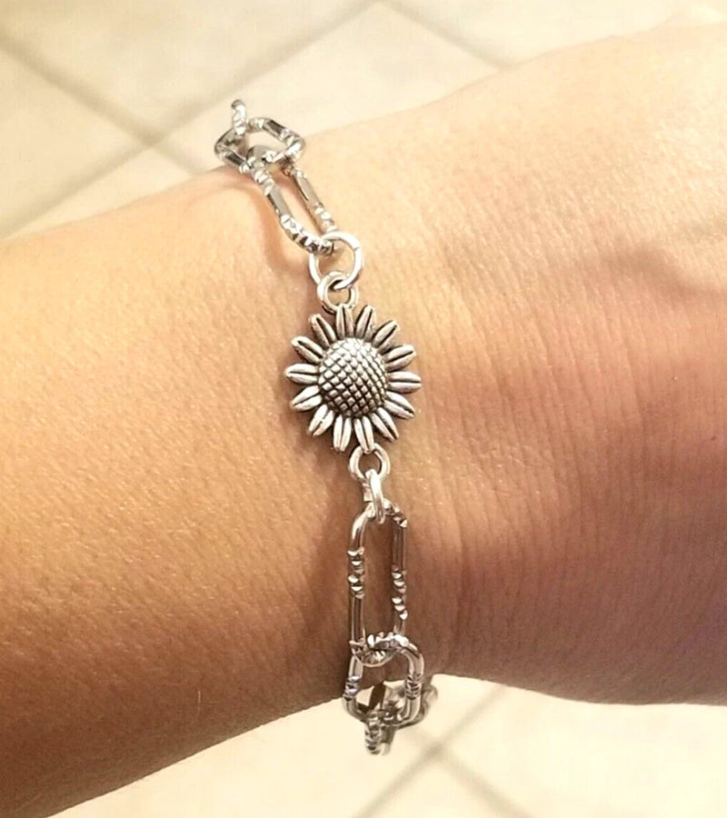 Silver chunky paperclip chain bracelet with sunflower charm and lobster clasp