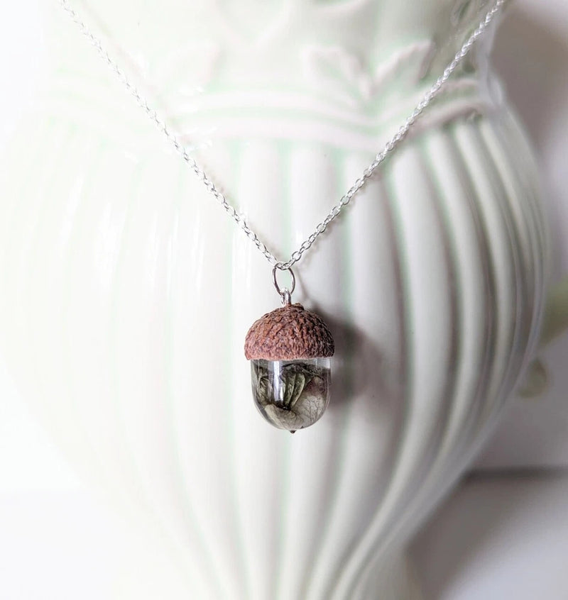 Handmade Real Hydrangea Flower Resin Acorn Autumn Necklace Unique Gift For Her Hydrangea