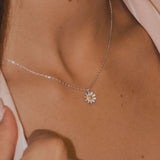 Womens s925 Daisy Necklace, Daisy Flower Necklace, Gift for her, Women Gift Daisies