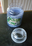 Yankee Candle HYDRANGEA 22 oz Housewarmer Black Band Line RETIRED Pre-Owned Lit Hydrangea