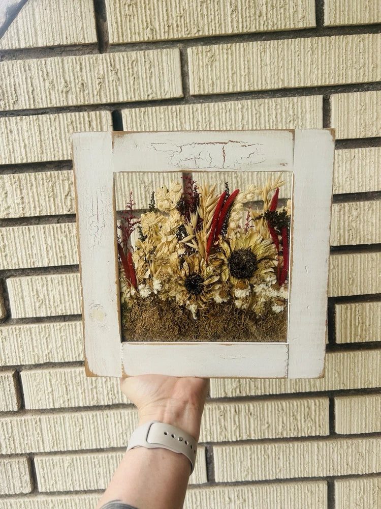 Handmade Dried Flower  Rustic Farmhouse Frame Sunflowers Cottagecore 9.75Ó Sunflower