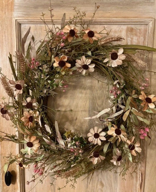 Primitive Farmhouse Rustic TEA STAIN DAISY WREATH Prairie Grass Spring Flowers Daisies