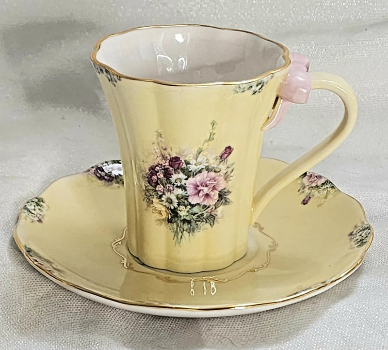 Lena Liu Bradford Garden Treasures Cream Carnation Floral Teacup and Saucer Carnation