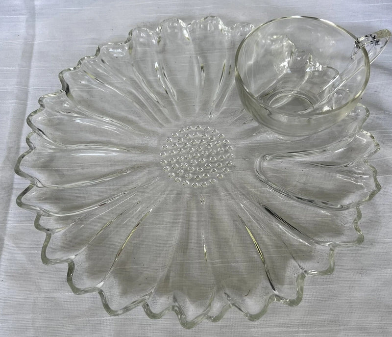 Vintage Hazell Atlas Clear Glass Sunflower 10Ó Luncheon Plate & Cup Sunflower