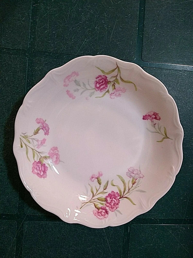 Pink floral soup bowl with carnation pattern and scalloped rim