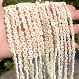 60Pcs Handmade Glass Beads White Daisy Flower Beads Small Beads for Jewelry Maki Daisies